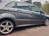 MERCEDES-BENZ B CLASS