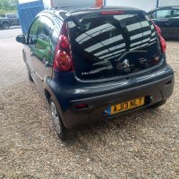 PEUGEOT 107